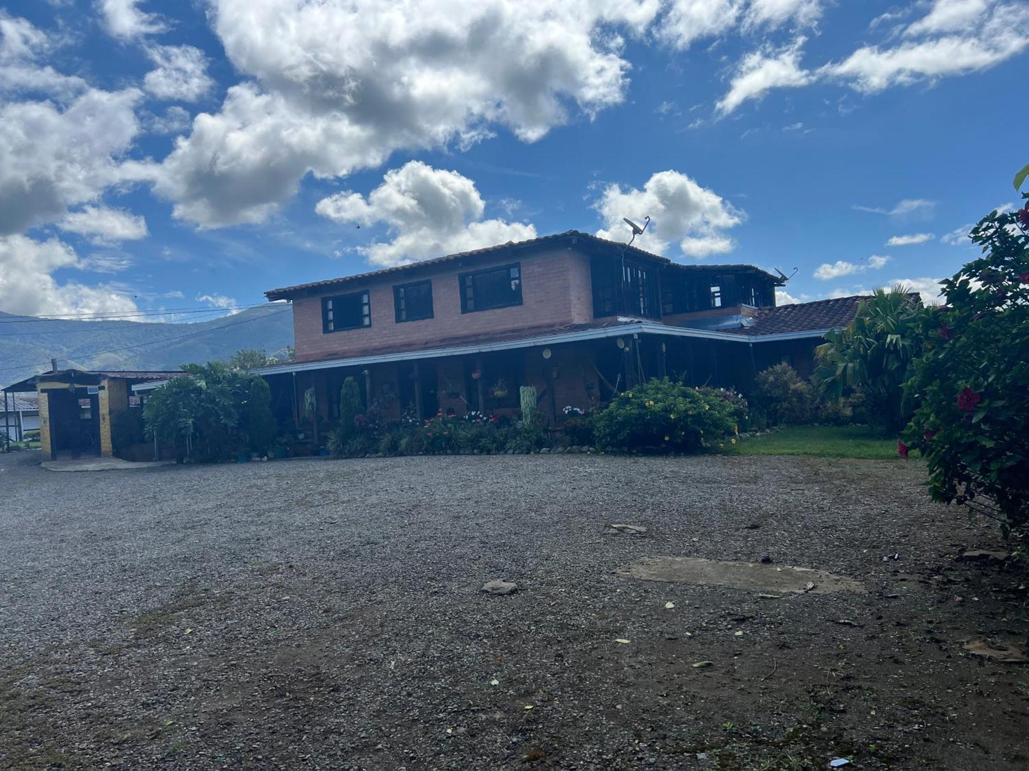 Finca Hotel Paraiso Urrao Eksteriør bilde