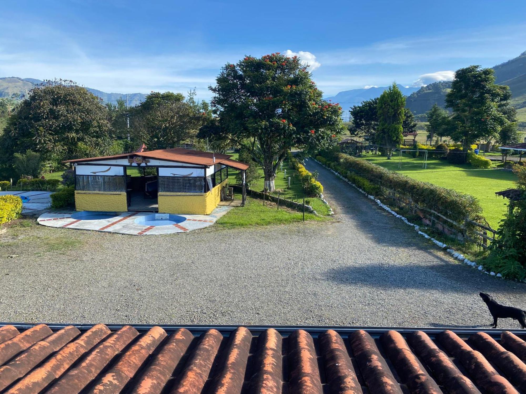 Finca Hotel Paraiso Urrao Eksteriør bilde