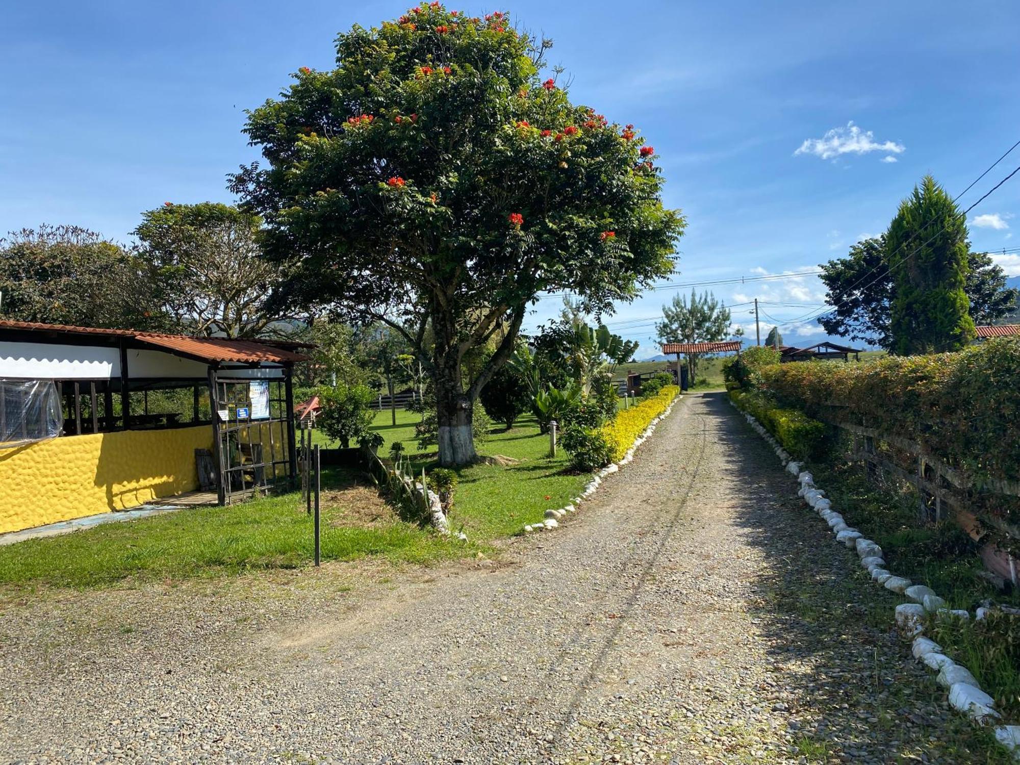 Finca Hotel Paraiso Urrao Eksteriør bilde