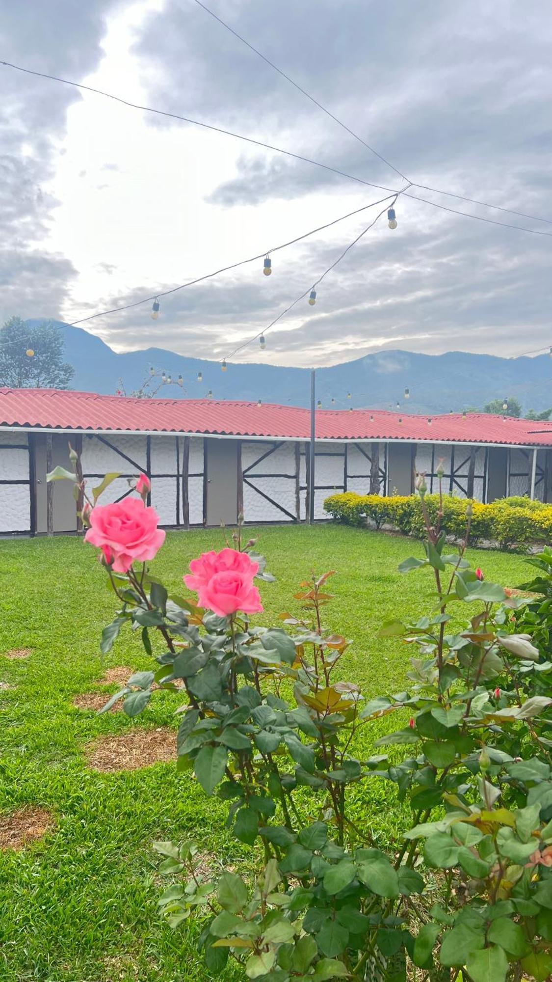 Finca Hotel Paraiso Urrao Eksteriør bilde